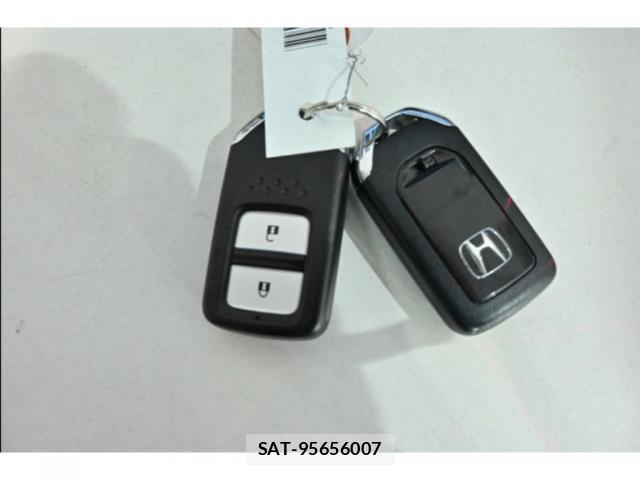 Honda VEZEL 2019-10 8216449-10