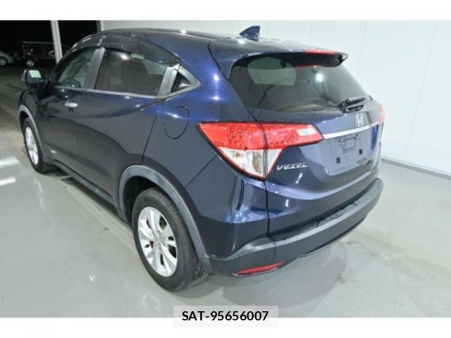 Honda VEZEL 2019-10 8216449-11