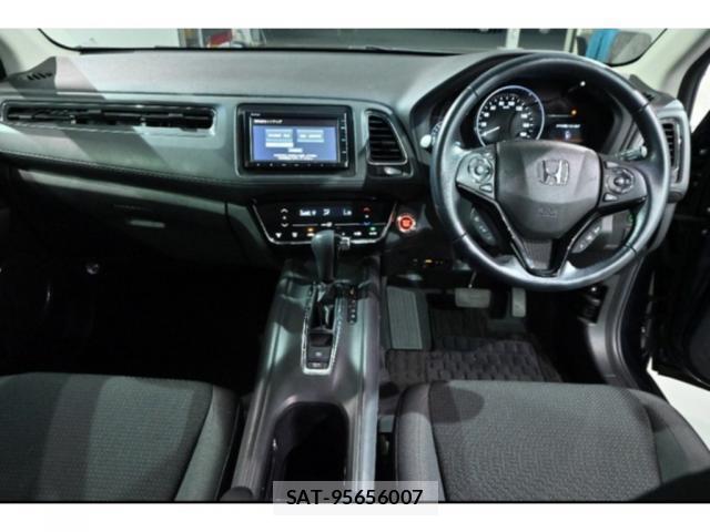 Honda VEZEL 2019-10 8216449-2