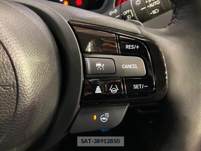 Honda VEZEL 2023-05 8217299-6