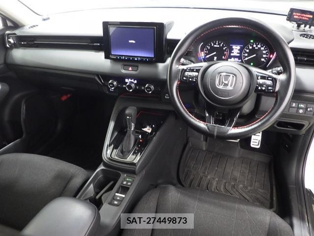 Honda VEZEL 2022-04 8217353-2