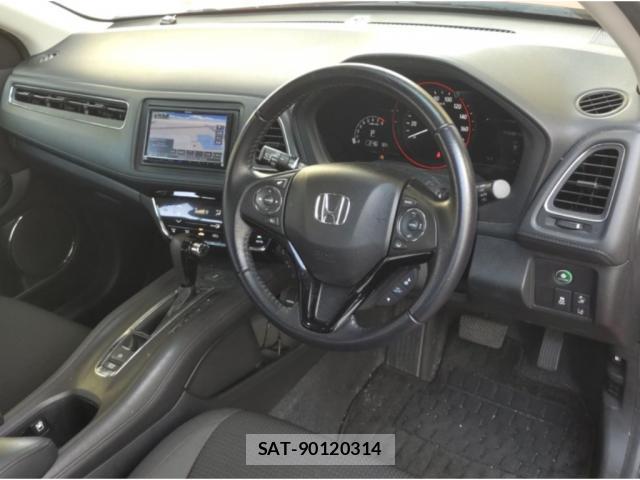Honda VEZEL 2019-03 8217415-2