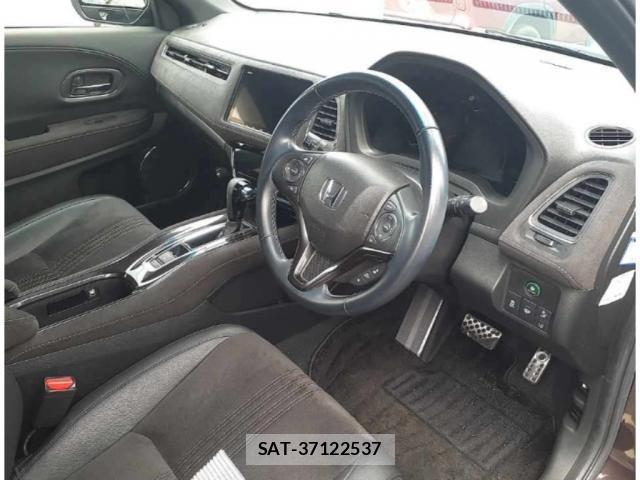 Honda VEZEL 2019-08 8217469-2