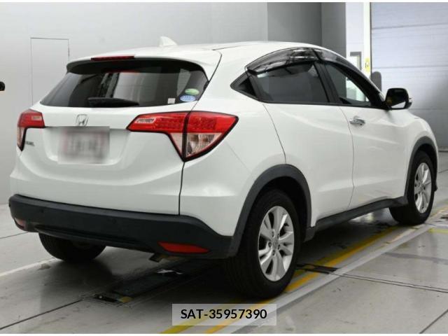 Honda VEZEL 2017-06 8217470-1