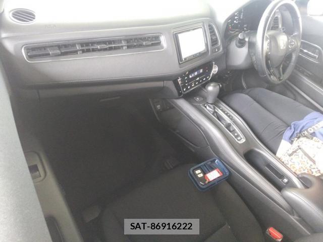 Honda VEZEL 2017-05 8217601-2