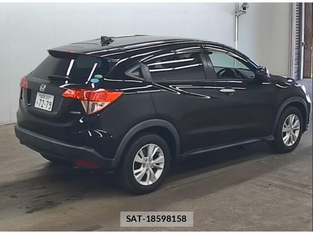 Honda VEZEL 2016-02 8217878-1