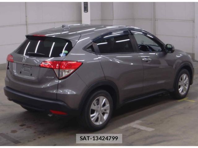 Honda VEZEL 2019-06 8217896-1