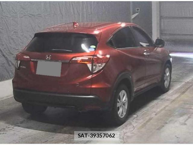 Honda VEZEL 2018-05 8217902-4