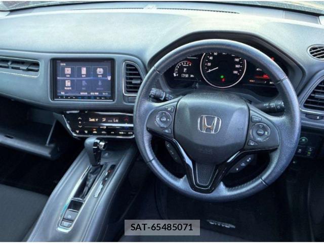 Honda VEZEL 2017-02 8217913-2