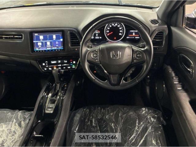 Honda VEZEL 2017-05 8218110-2