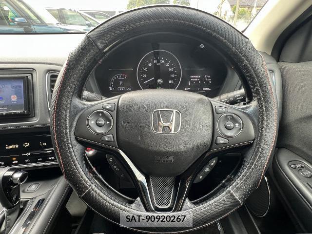 Honda VEZEL 2019-05 8218310-15