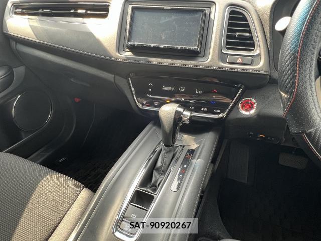 Honda VEZEL 2019-05 8218310-16