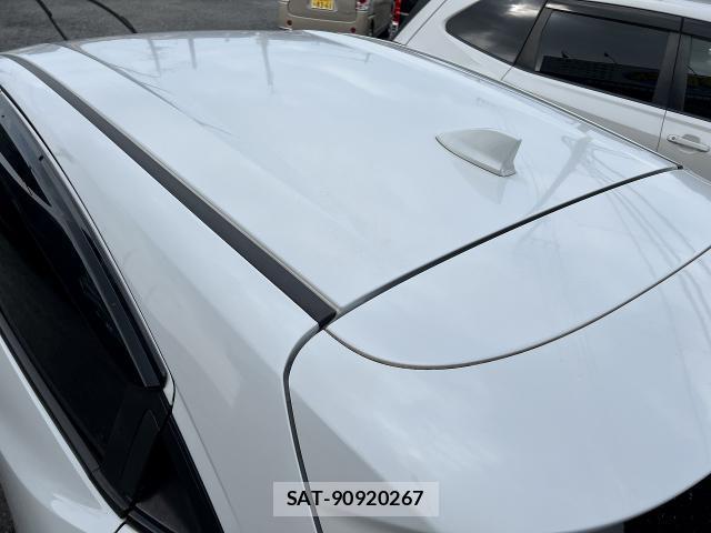 Honda VEZEL 2019-05 8218310-9