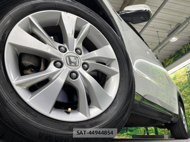 Honda VEZEL 2014-12 8219328-12
