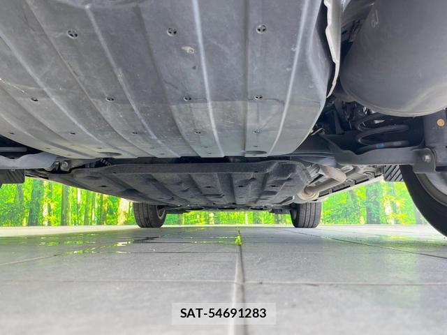 Honda VEZEL 2018-02 8219540-18