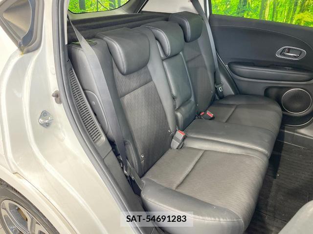 Honda VEZEL 2018-02 8219540-8