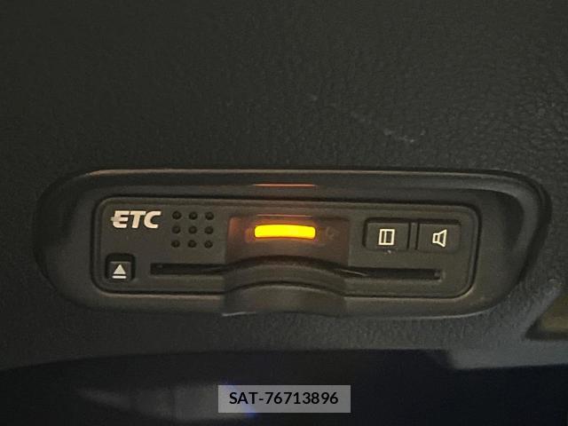 Honda VEZEL 2016-04 8219904-6