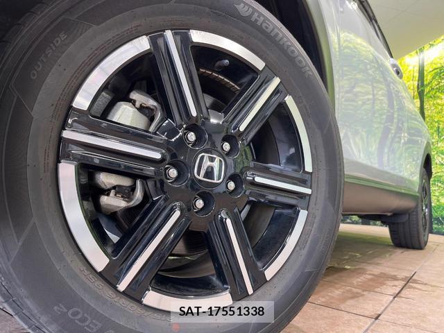 Honda VEZEL 2022-01 8220236-12