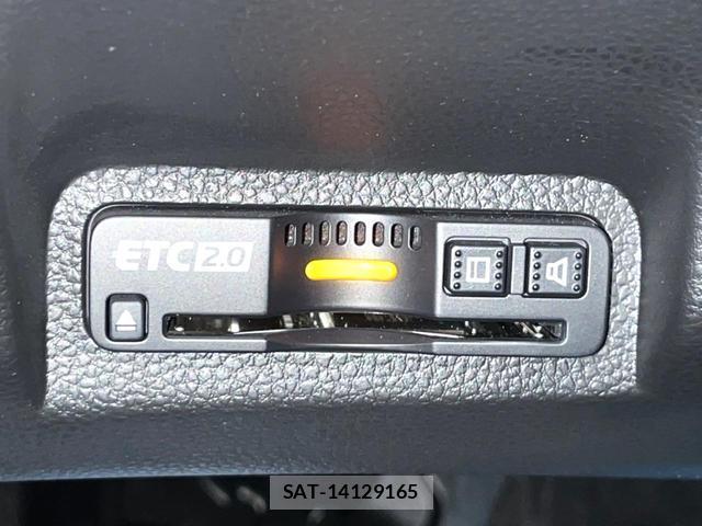 Honda VEZEL 2024-09 8220377-6
