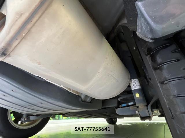 Honda VEZEL 2014-05 8220628-19