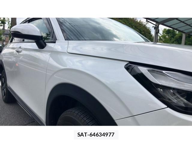 Honda VEZEL 2023-09 8220807-3
