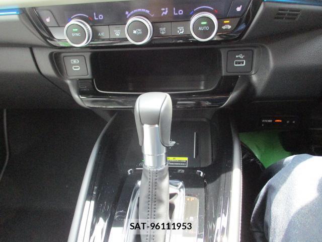 Honda VEZEL 2026-07 8220897-15