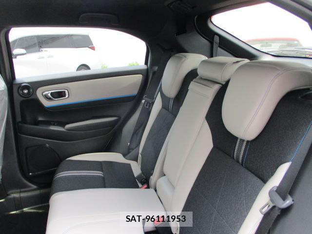 Honda VEZEL 2026-07 8220897-6