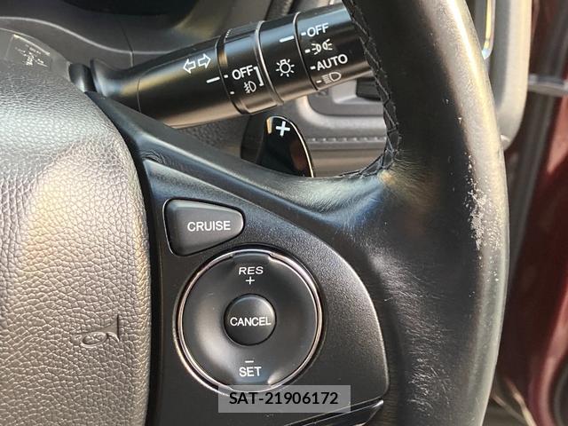 Honda VEZEL 2015-08 8220933-15