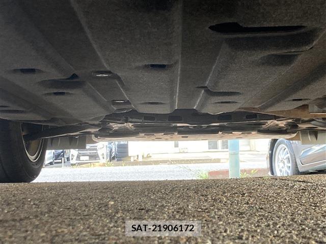 Honda VEZEL 2015-08 8220933-19