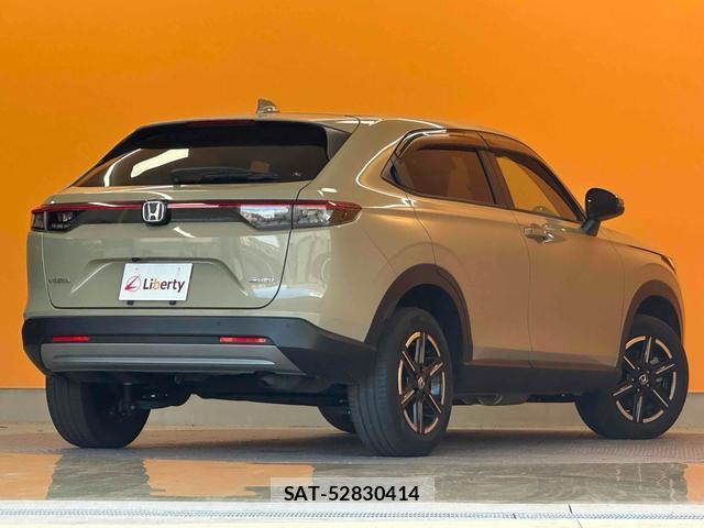 Honda VEZEL 2023-10 8221035-13