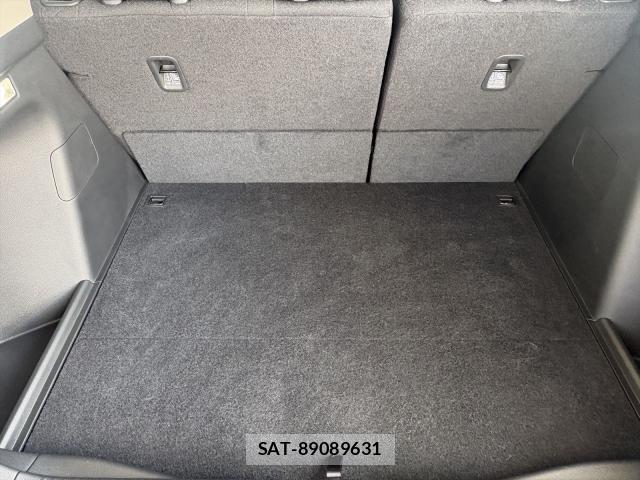 Honda VEZEL 2023-10 8221156-18