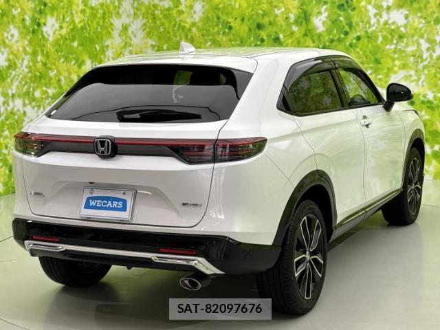 Honda VEZEL 2024-08 8221174-2