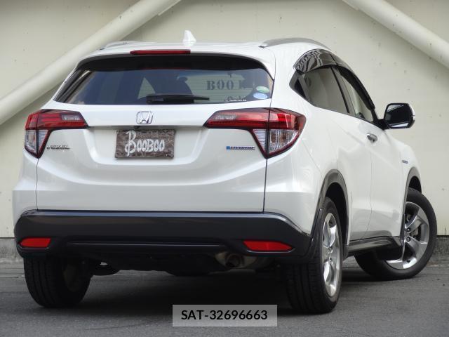 Honda VEZEL 2014-02 8221255-1