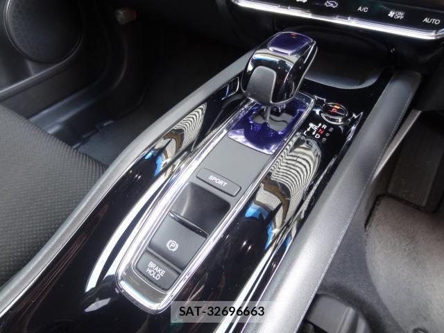 Honda VEZEL 2014-02 8221255-19