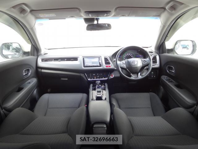 Honda VEZEL 2014-02 8221255-2
