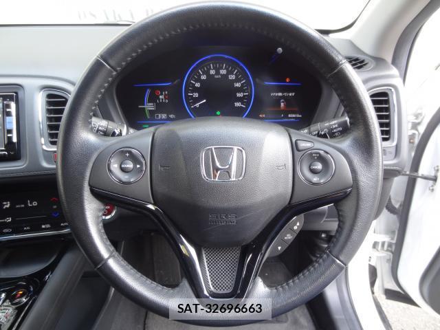 Honda VEZEL 2014-02 8221255-6