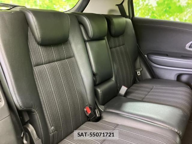 Honda VEZEL 2014-03 8221589-4