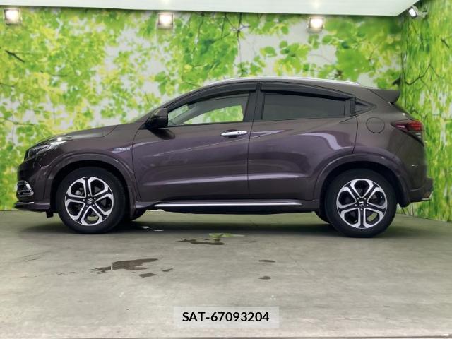 Honda VEZEL 2018-02 8221798-1