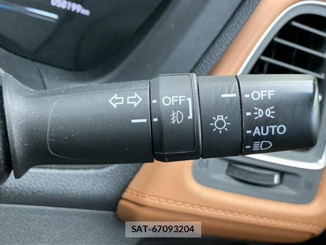 Honda VEZEL 2018-02 8221798-15