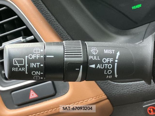 Honda VEZEL 2018-02 8221798-16