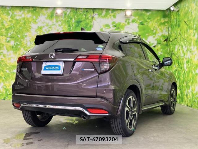 Honda VEZEL 2018-02 8221798-2