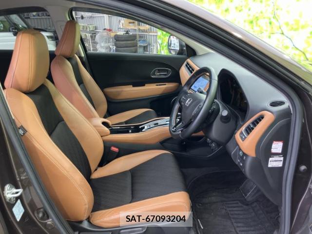 Honda VEZEL 2018-02 8221798-4