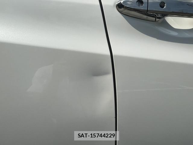 Honda VEZEL 2017-03 8222051-11