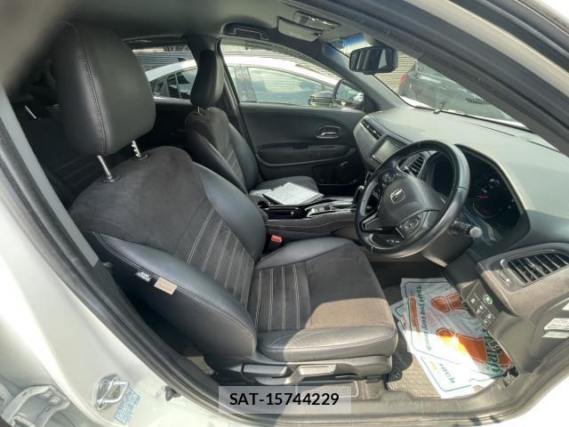 Honda VEZEL 2017-03 8222051-3