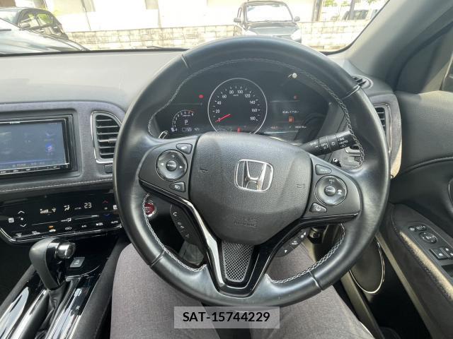 Honda VEZEL 2017-03 8222051-4