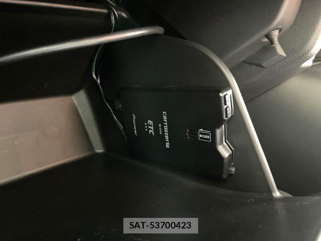 Honda VEZEL 2023-09 8222874-6