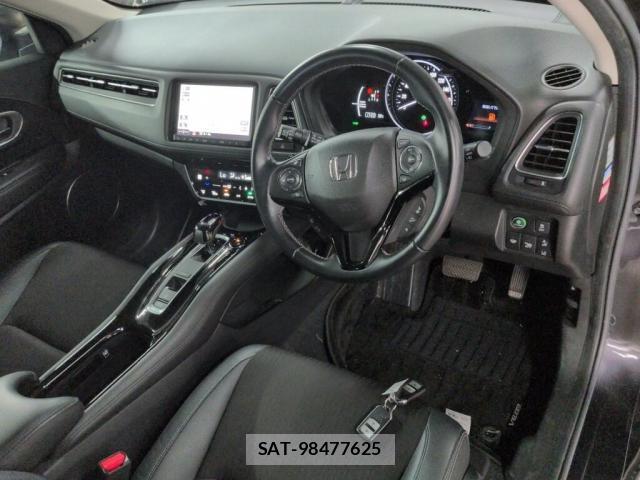 Honda VEZEL 2020-04 8223351-2