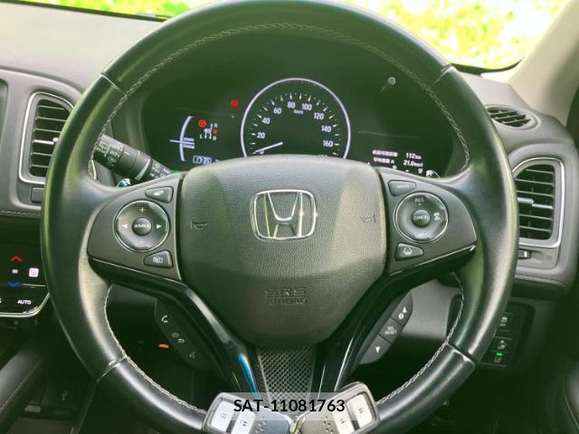 Honda VEZEL 2018-03 8223443-14