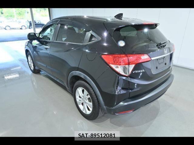 Honda VEZEL 2019-05 8223472-1