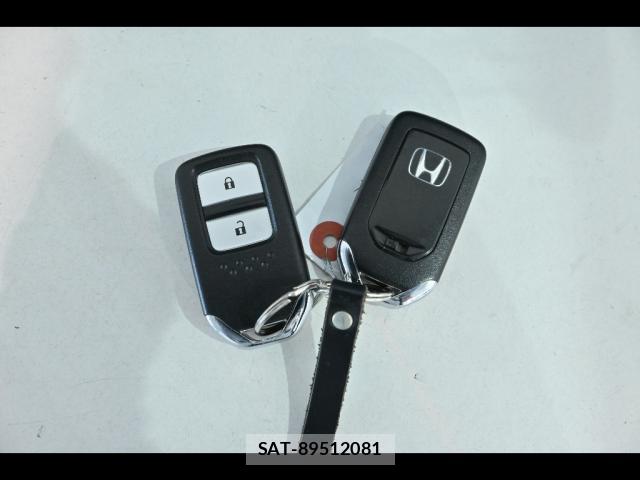 Honda VEZEL 2019-05 8223472-11